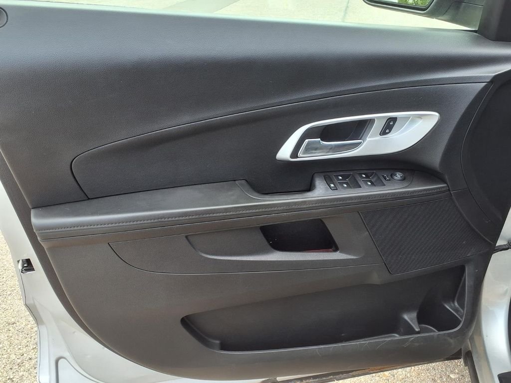 Used 2013 Silver Chevrolet LS image 12