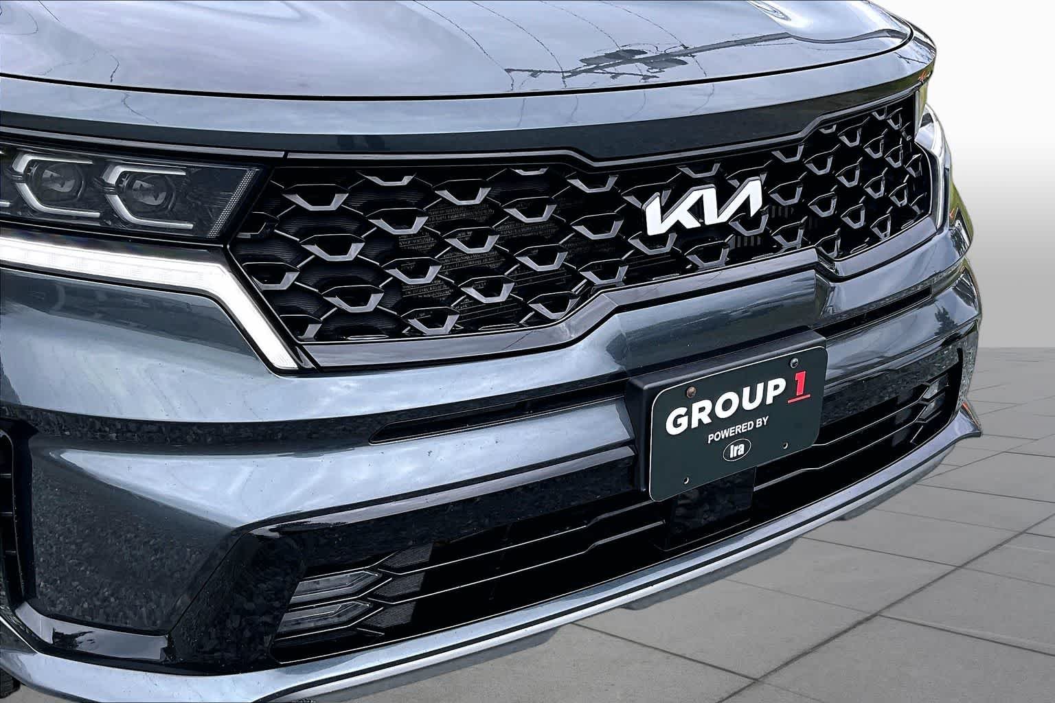 Used 2022 Gravity Grey Kia SX image 30