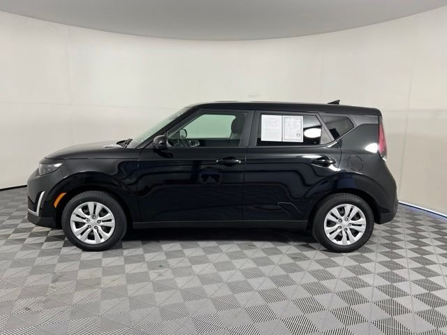 Used 2024 Black Kia LX image 4