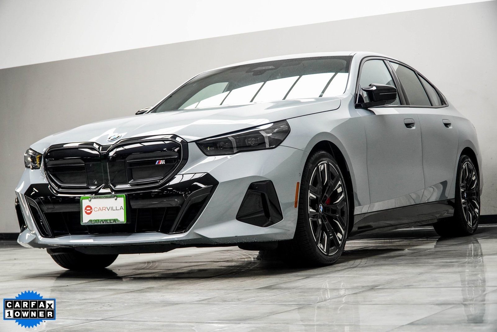 Used 2025 Gray BMW M60 image 9