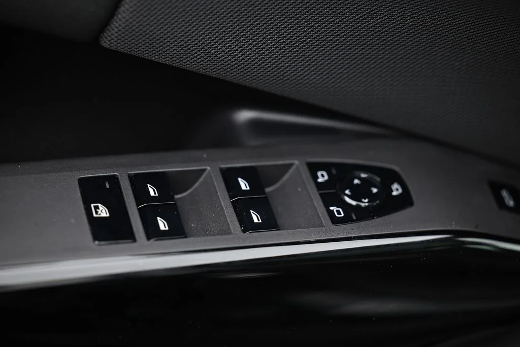 New 2026 Black Sapphire Metallic BMW 30 xDrive image 16