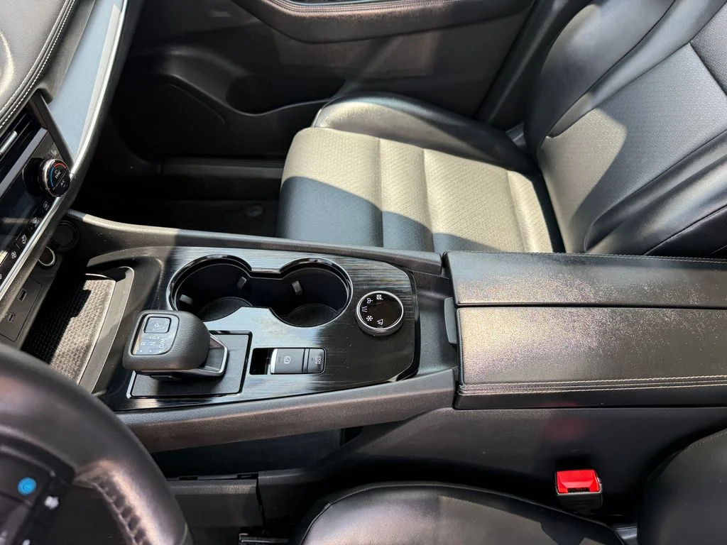 Used 2023 White Nissan SV image 26