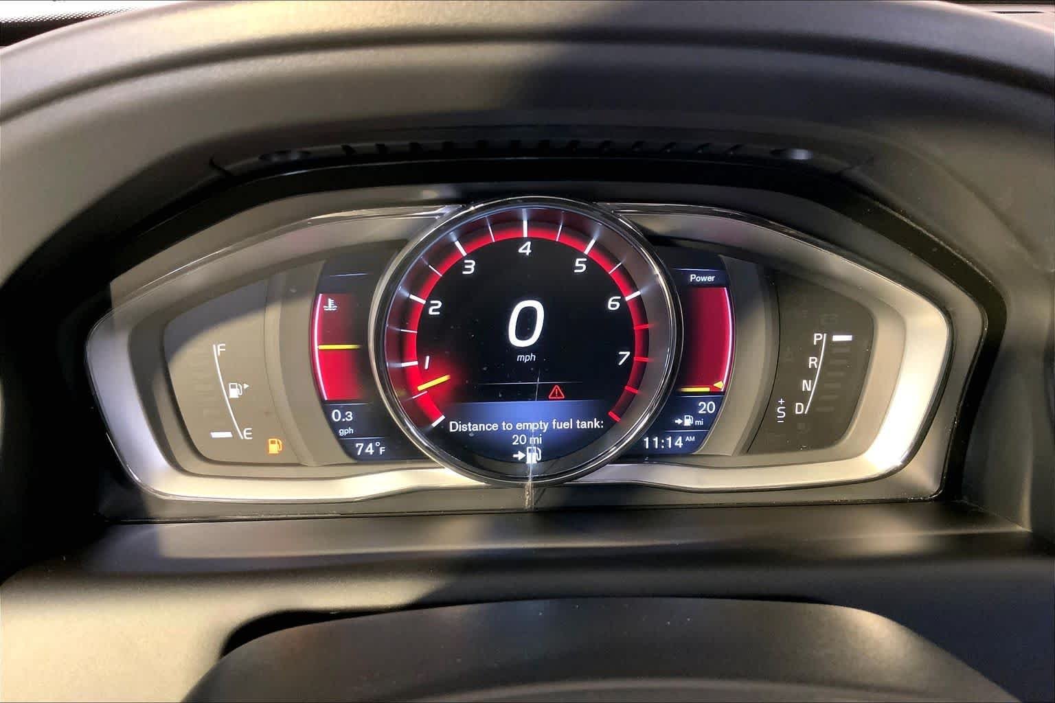 Used 2015 Bright Silver Metallic Volvo T6 image 25