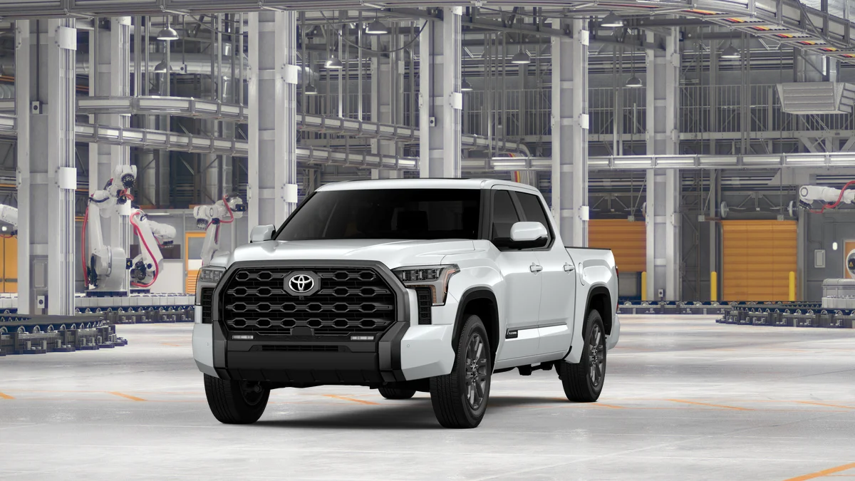 New 2026 Wind Chill Pearl Toyota Platinum image 17