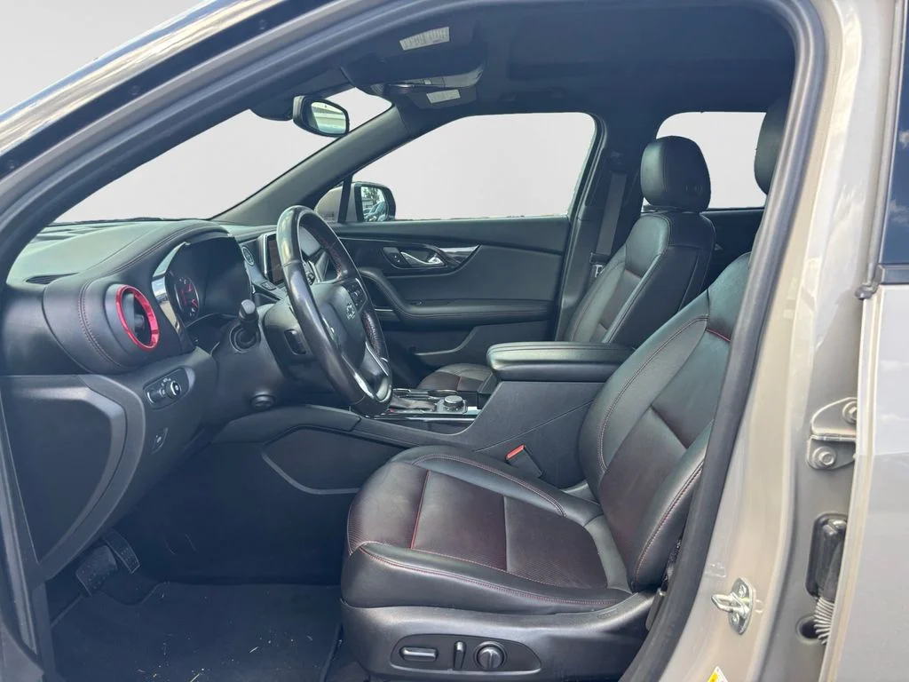 Used 2021 Gray Chevrolet RS image 10
