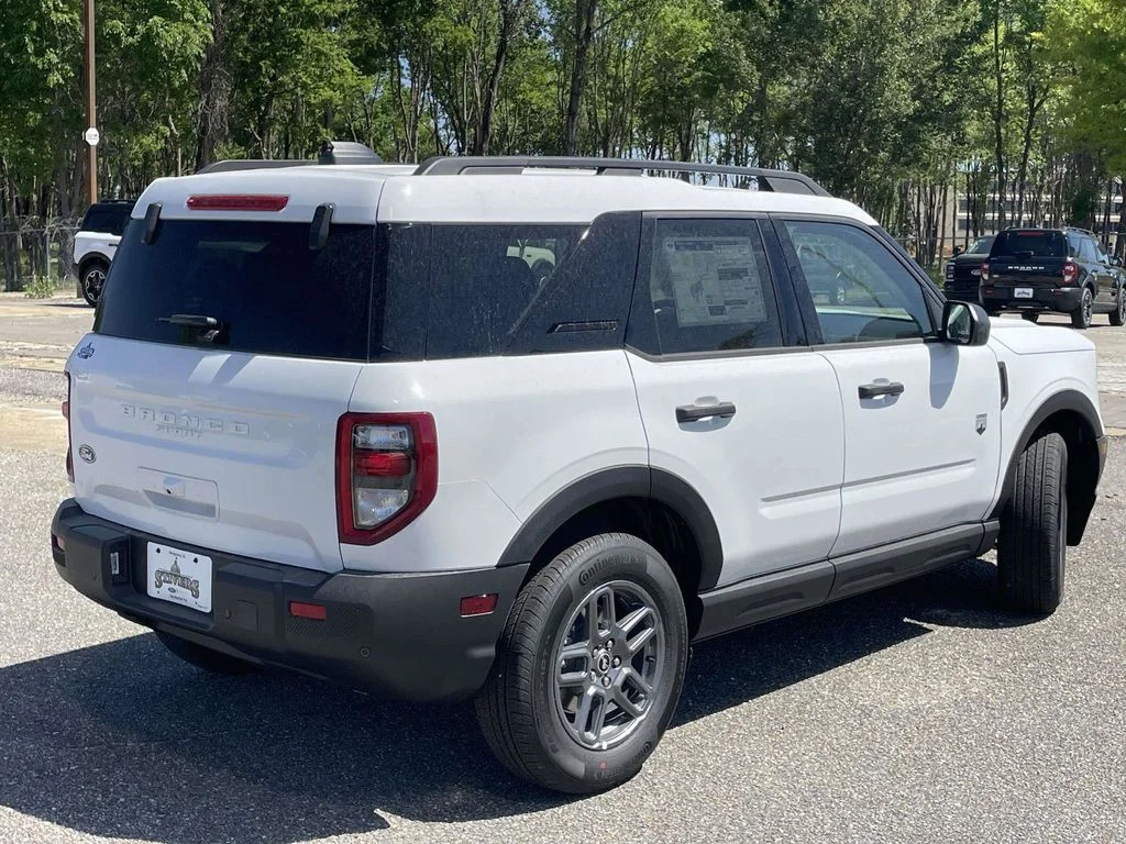 New 2026 White Ford Big Bend image 3