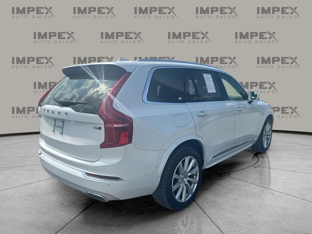 Used 2017 White Volvo T6 Inscription image 5