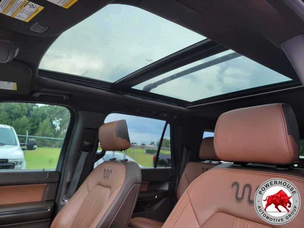 Used 2022 Green Ford King Ranch image 25