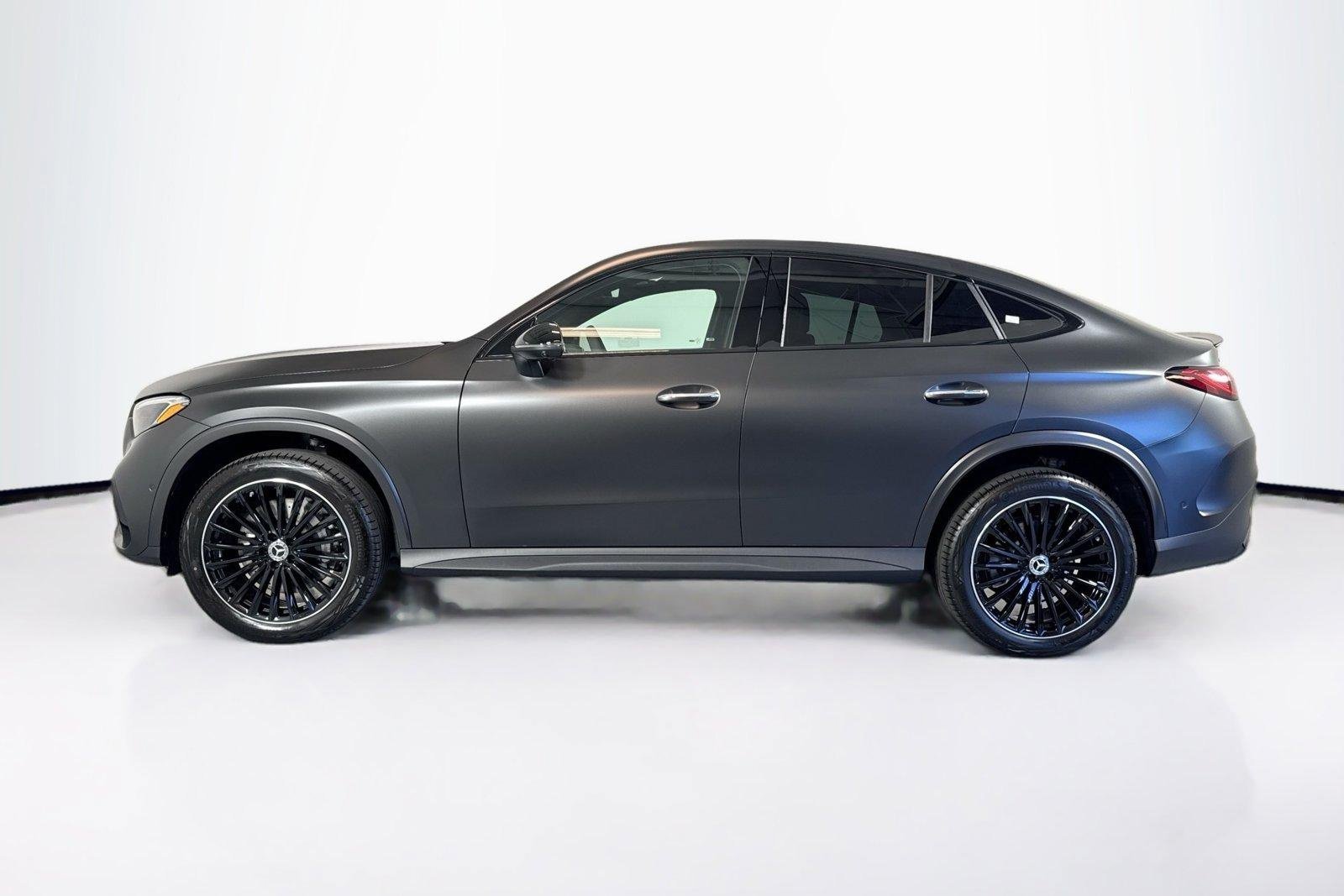 New 2026 Manufaktur Graphite Grey Magno Mercedes-Benz GLC 300 image 8