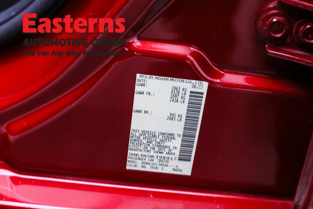 Used 2022 Red Nissan 2.5 SV image 32