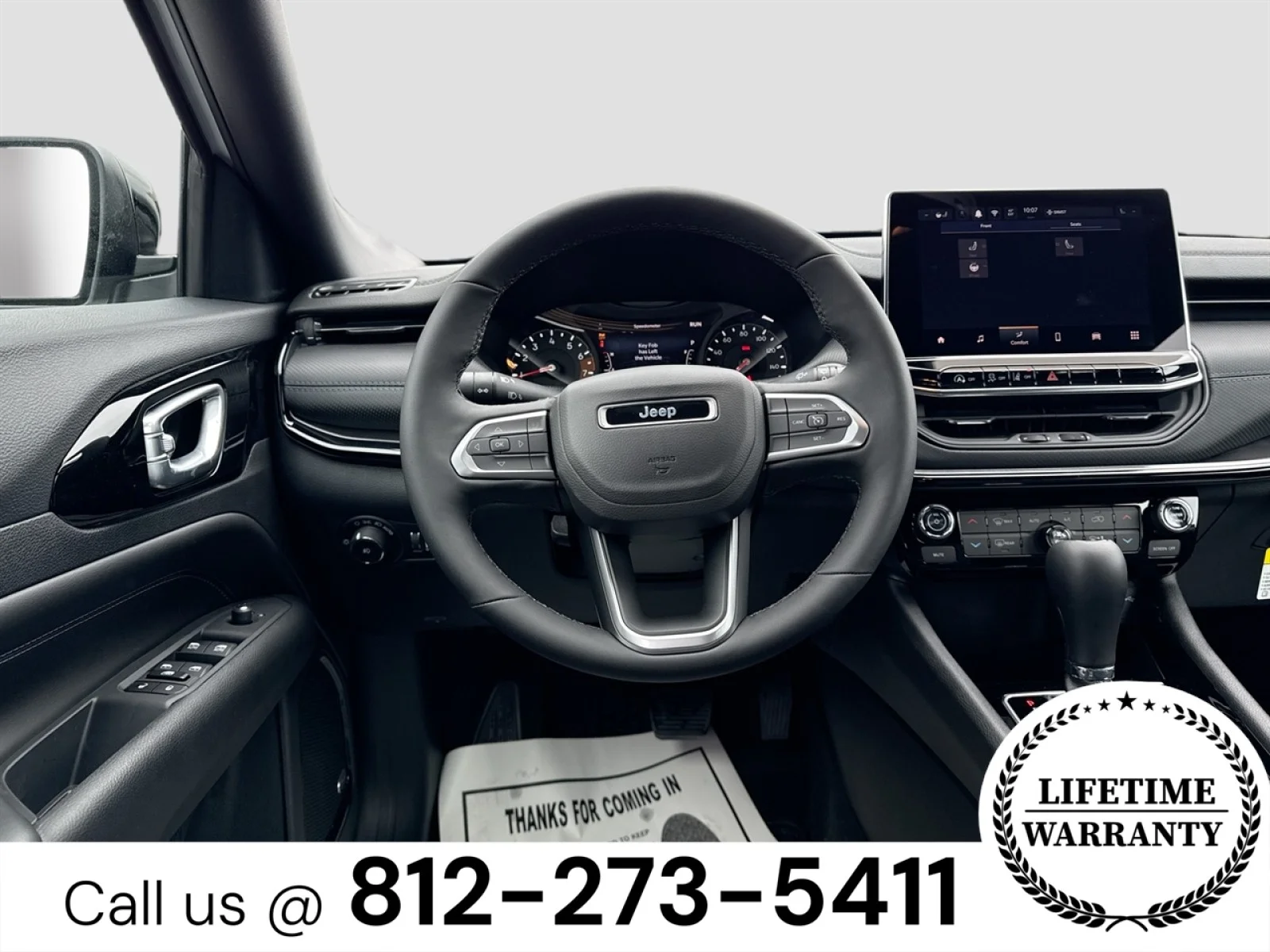 New 2026 Bright White Clearcoat Jeep Latitude Altitude image 23