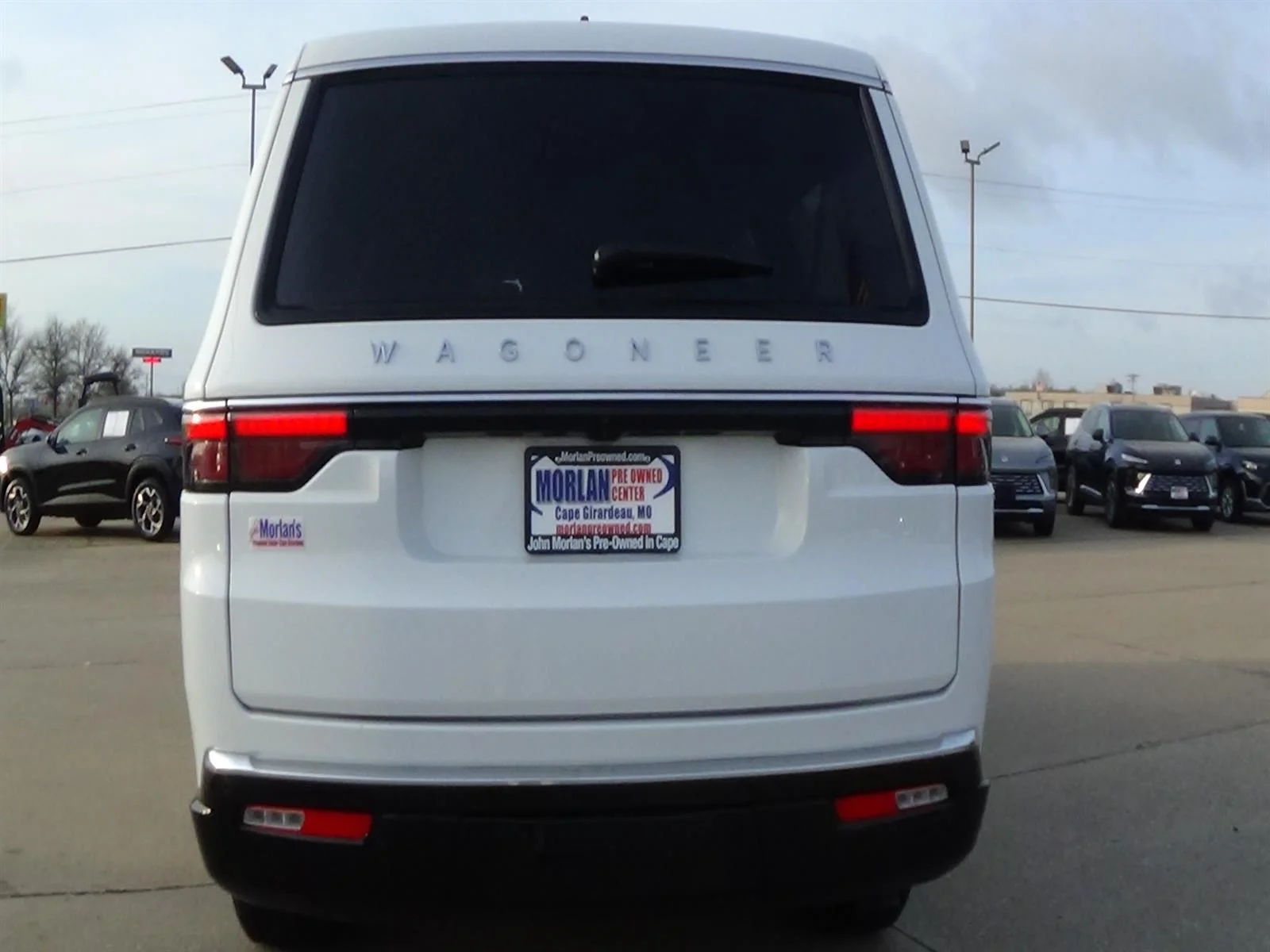 Certified Used 2025 Bright White Clear Coat Jeep Base image 7