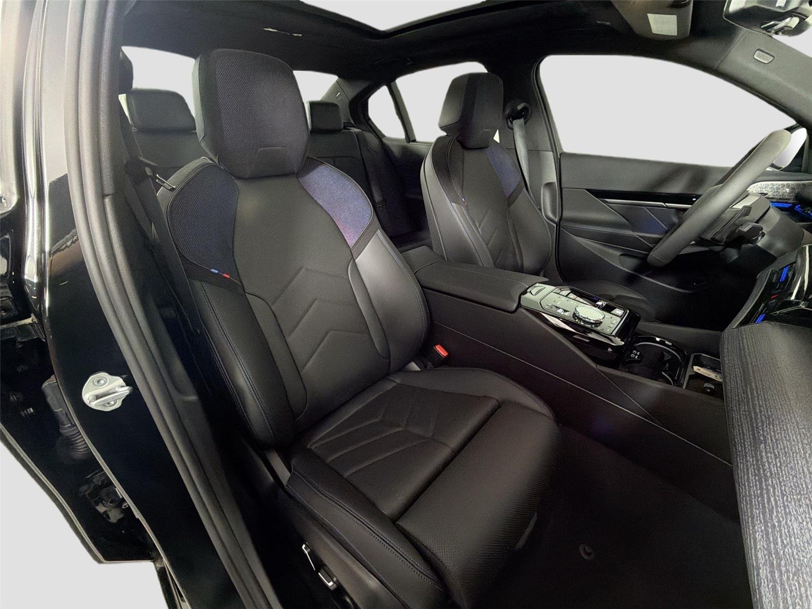 2026 BMW 5 Series 530i - Photo 30
