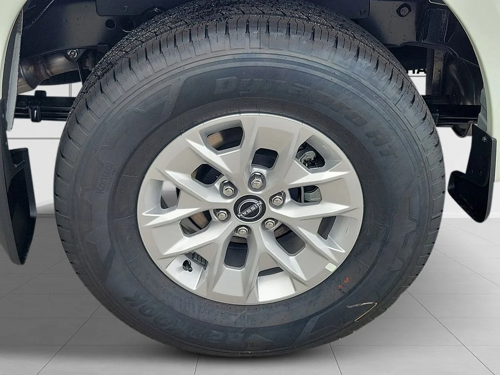 New 2026 Glacier White Nissan Crew Cab S image 9