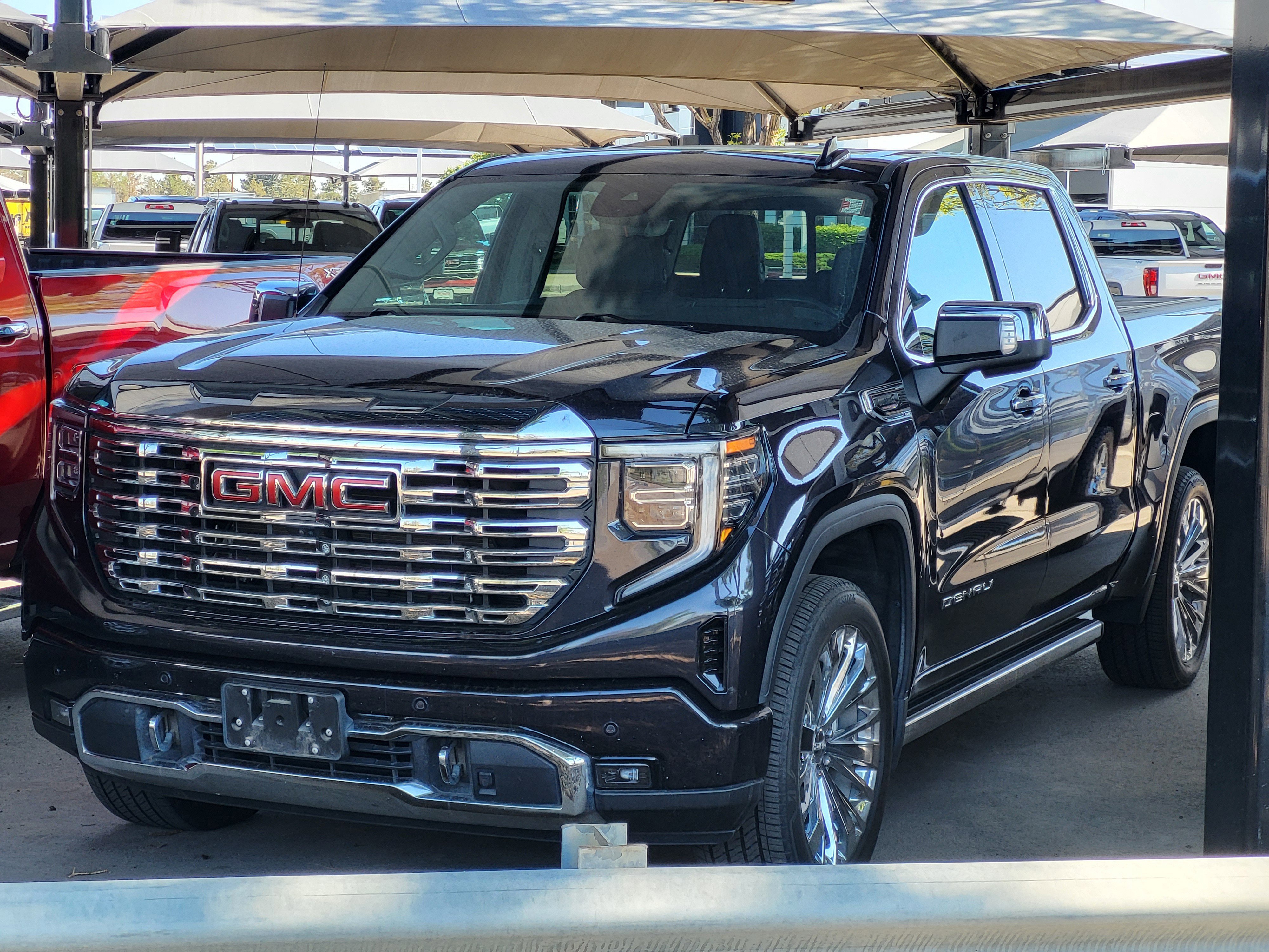 2023 GMC Sierra 4WD Crew Cab Short Box Denali's photo
