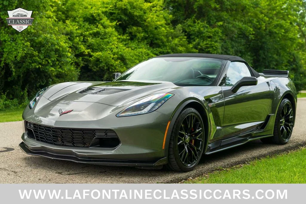 Used 2015 Gray Chevrolet Z06 image 14