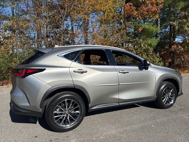 2026 Lexus NX 350 Premium photo 2