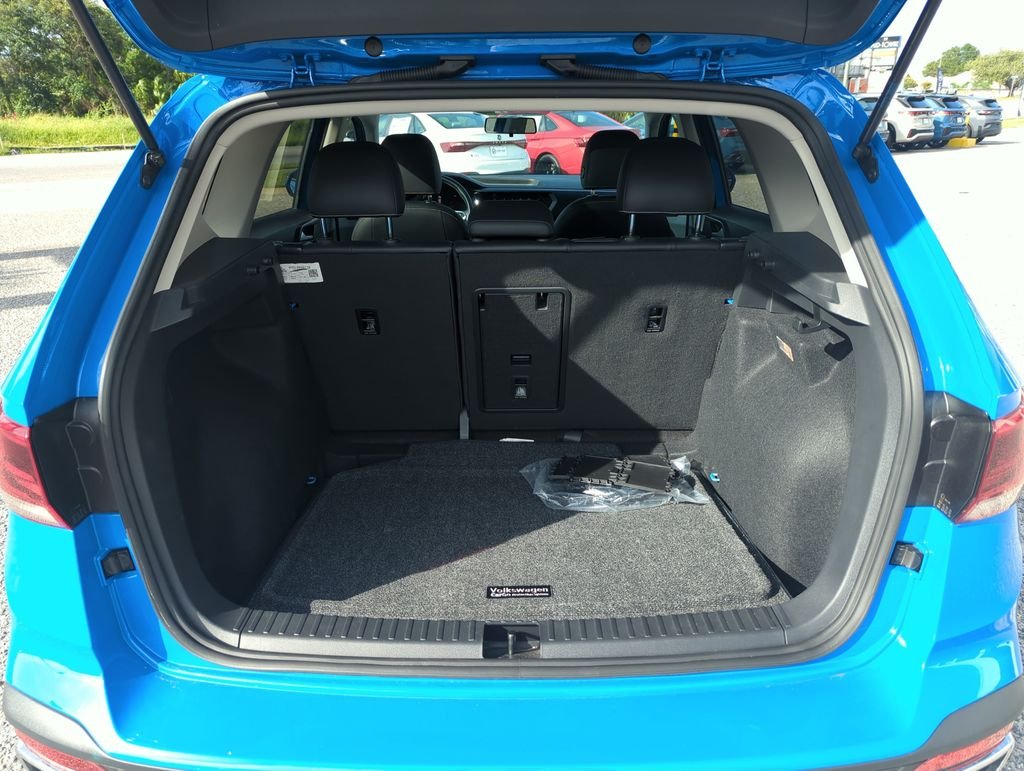 Used 2022 Blue Volkswagen 1.5T SE image 31