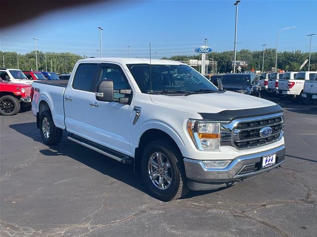 Certified Used 2022 Oxford White Ford XLT image 40