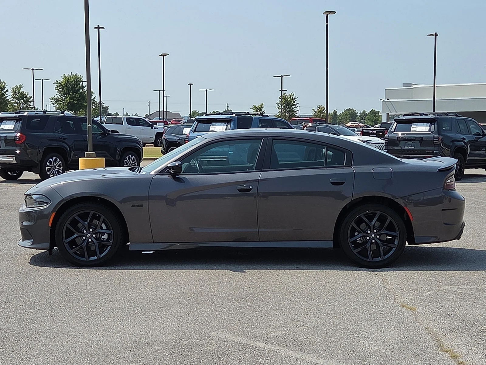 Used 2023 Granite Pearlcoat Dodge R/T image 3