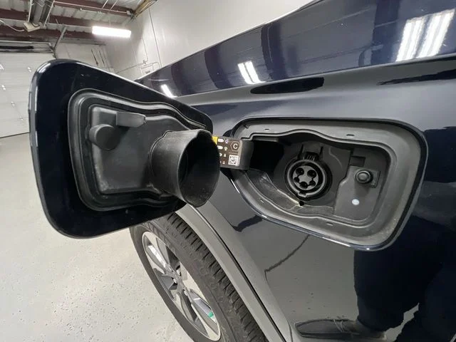 Used 2024 Black Jeep 4xe image 37