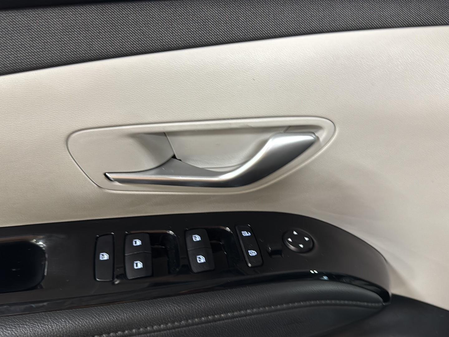 Certified Used 2024 Black Pearl Hyundai SEL Convenience image 30