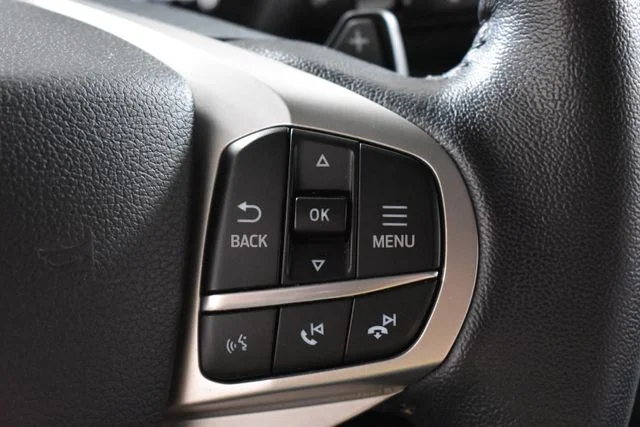 Used 2020 Black Ford XLT image 26
