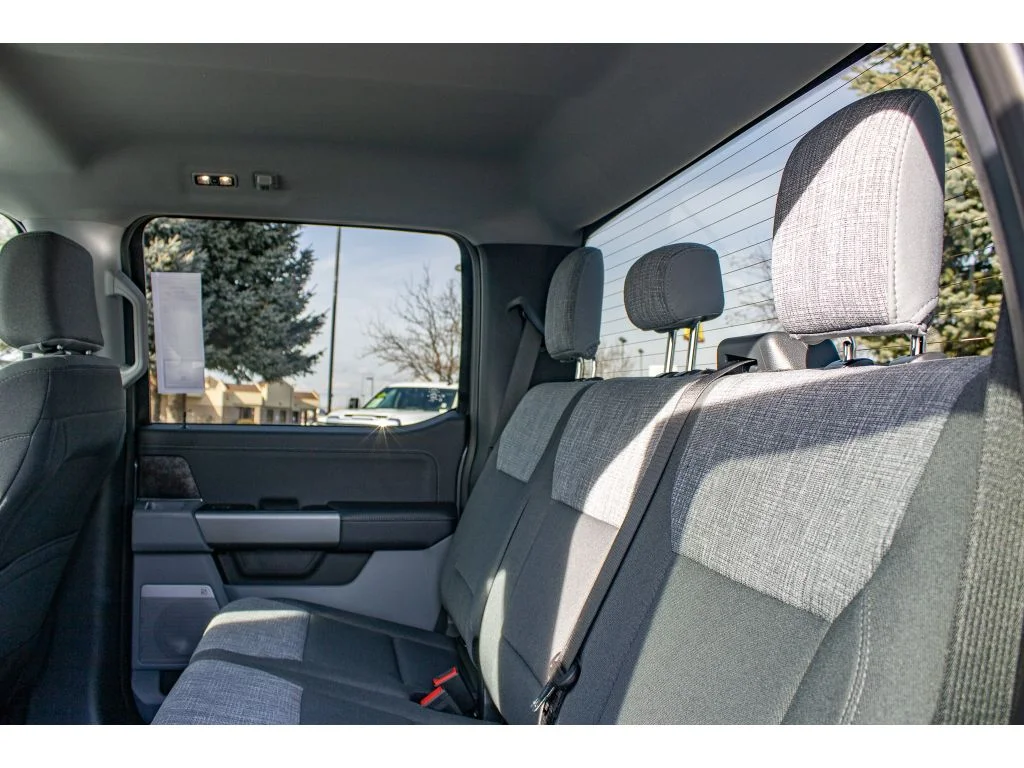 New 2026 Carbonized Gray Metallic Ford XLT image 39