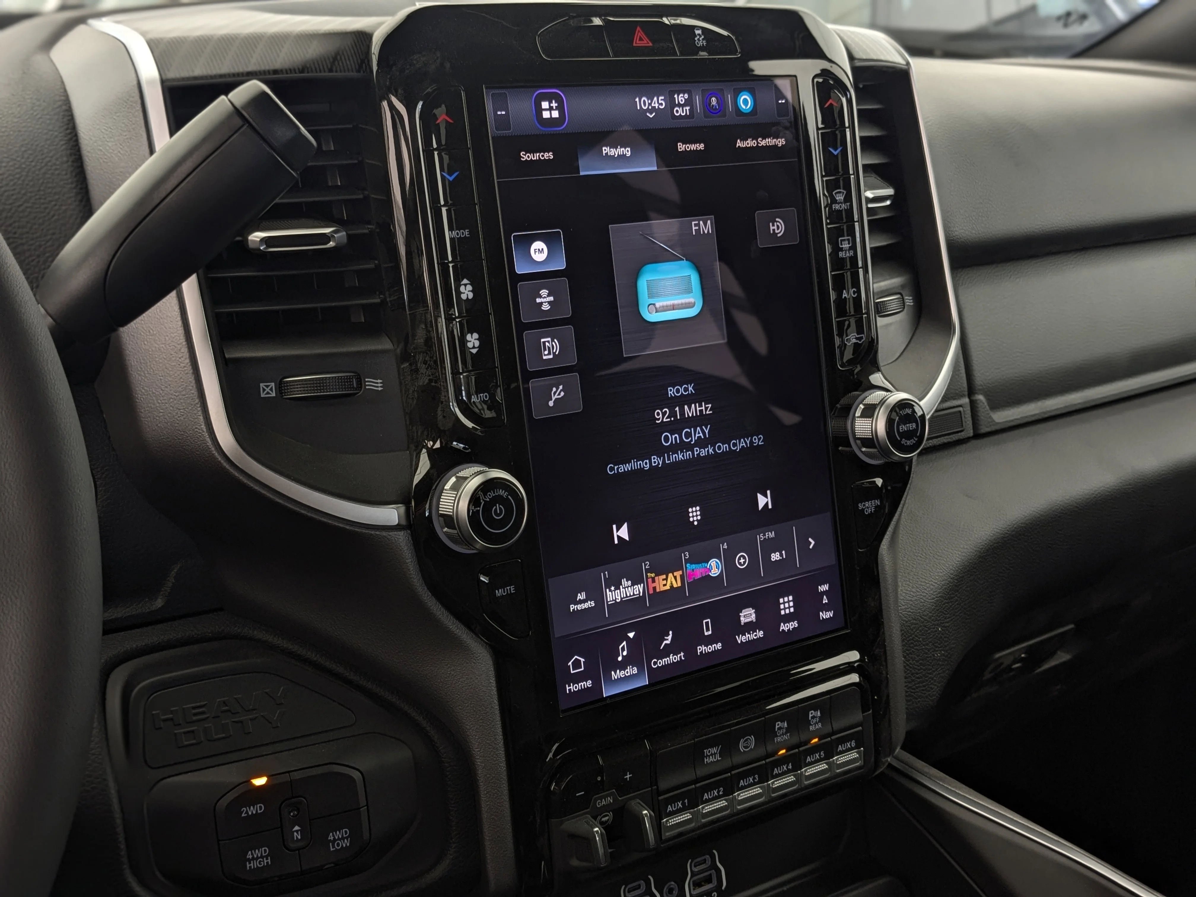 New 2026 Black RAM Big Horn - 6.7L HO Diesel - 12 Nav - Sport App Pkg - 5th Wheel/Gooseneck Prep - Alpine Audio & More image 21