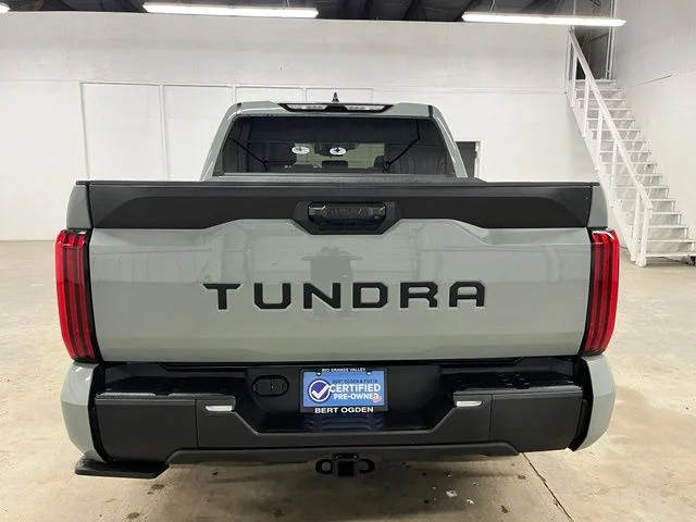 Used 2024  Toyota SR5 image 5