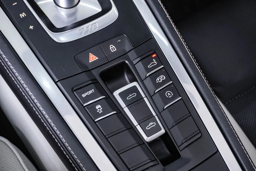 Used 2024 GT Silver Metallic Porsche Base image 31