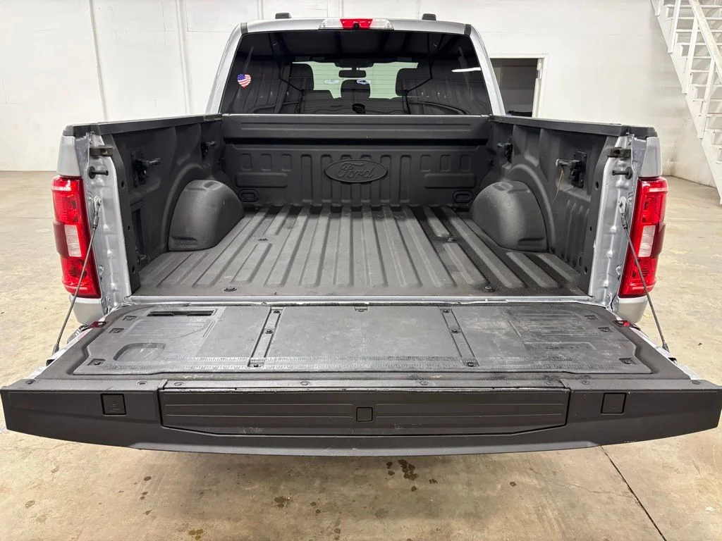Used 2023 Silver Ford XLT image 23