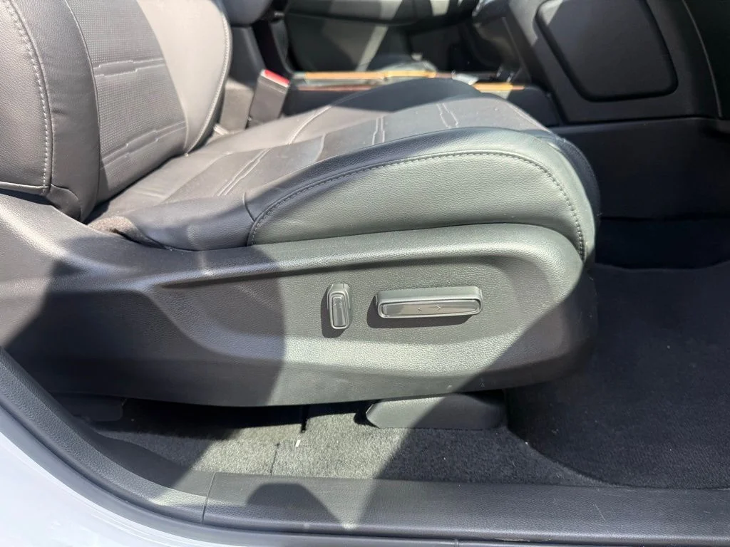 Certified Used 2020 White Honda Touring image 56