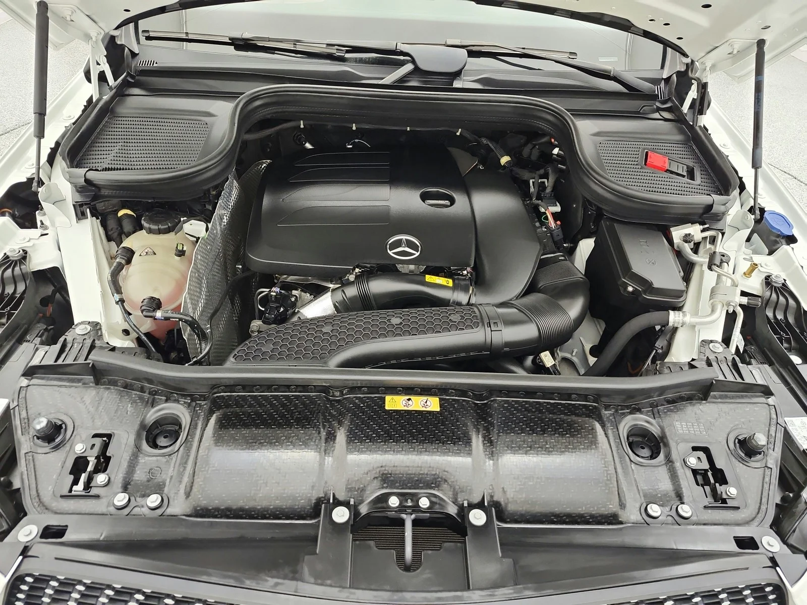Certified Used 2023 Polar White Mercedes-Benz GLE 350 SUV image 17