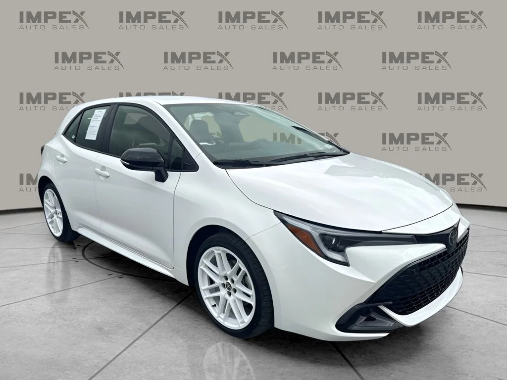 Used 2026 White Toyota SE image 5