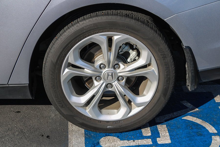 Used 2024 Silver Honda LX image 11