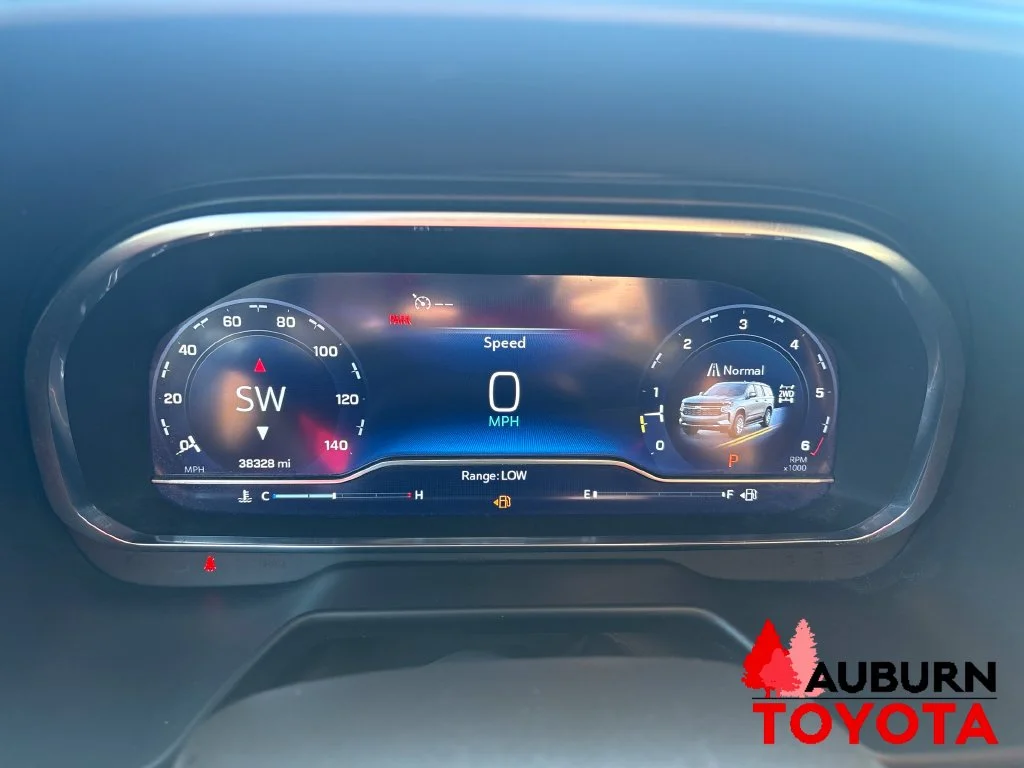 Used 2024 Dark Ash Metallic Chevrolet Z71 image 15