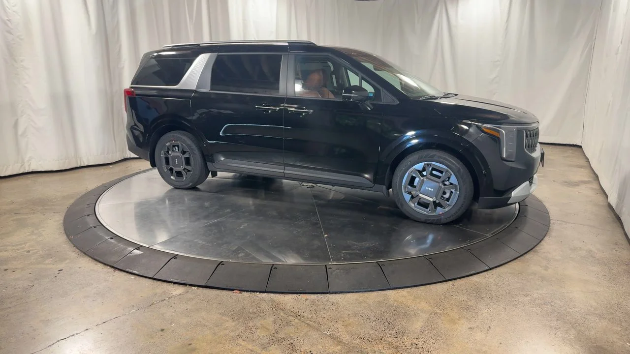 New 2026 Aurora Black Kia EX image 3