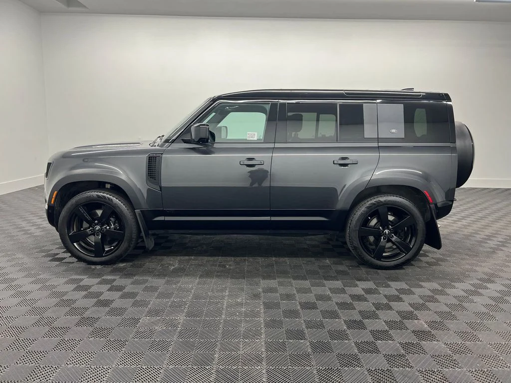Used 2023 Carpathian Grey Premium Metallic Land Rover V8 AWD Carpathian Edition image 2