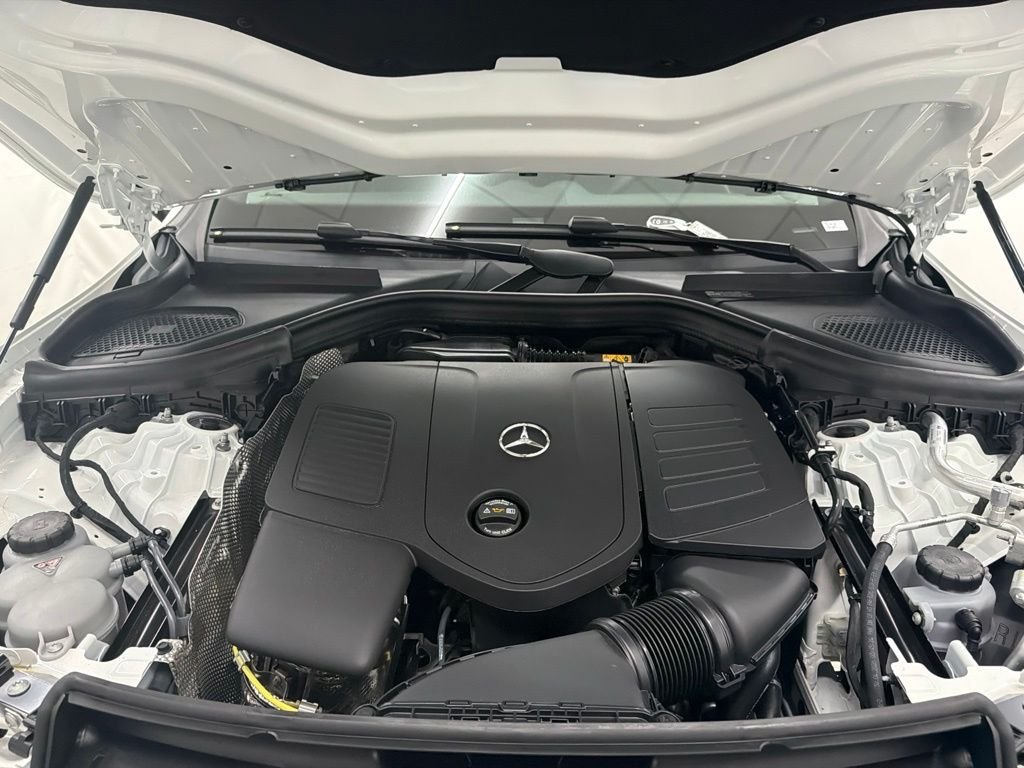New 2027 Polar White Mercedes-Benz GLC 300 image 30