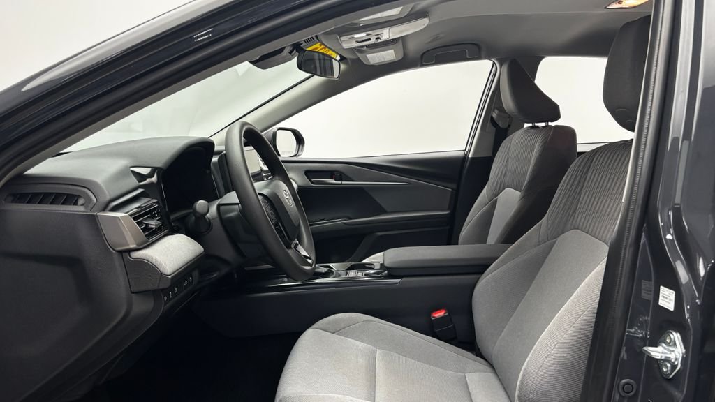 Used 2025  Toyota LE image 11