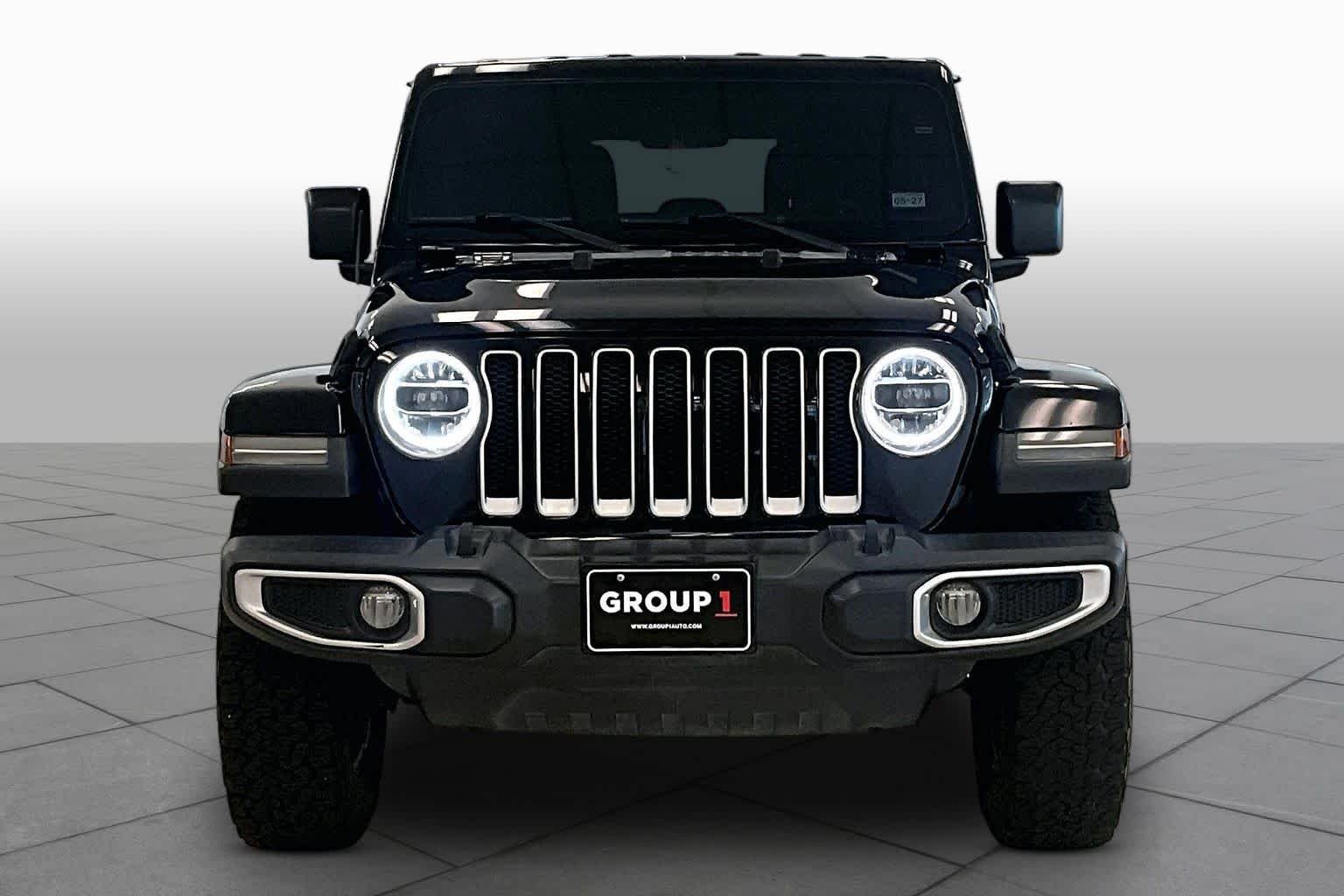 Used 2018 Black Clear Coat Jeep Sahara image 3