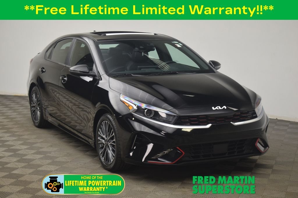2023 Kia Forte GT-Line AT's photo