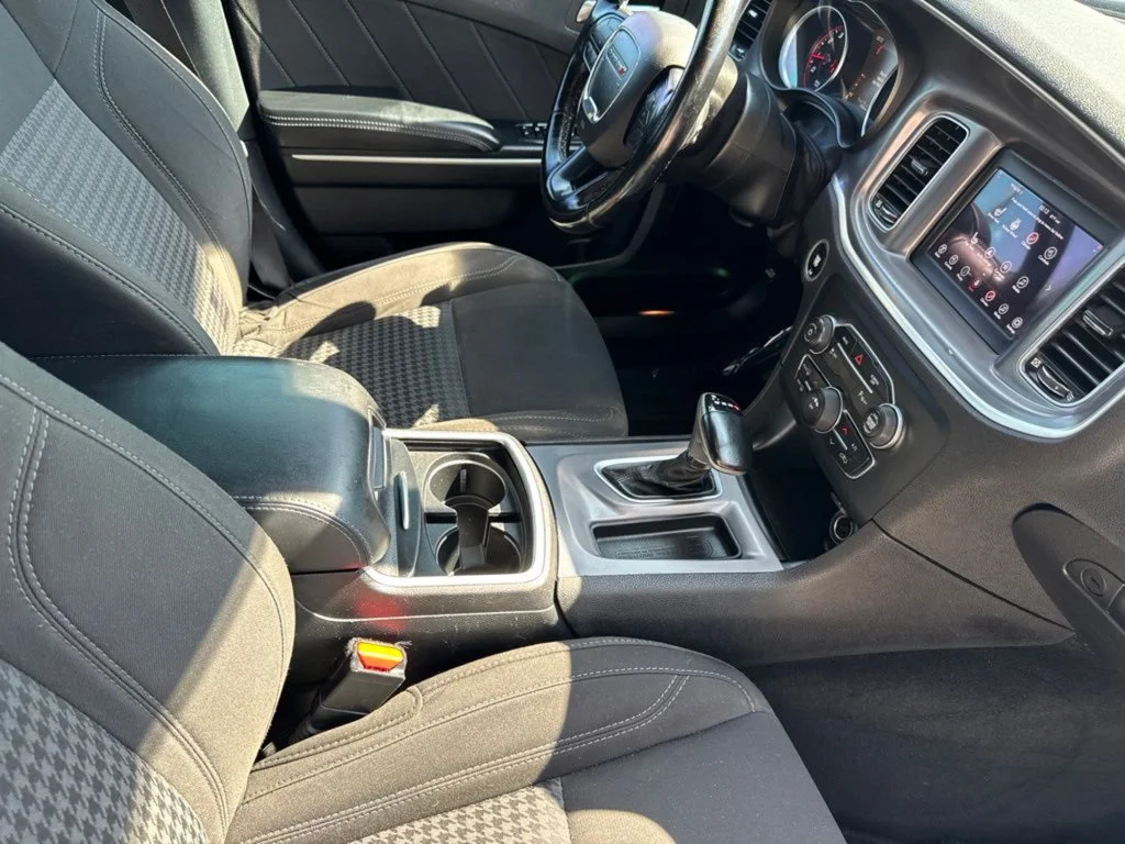 Used 2020 Frostbite Dodge SXT image 28