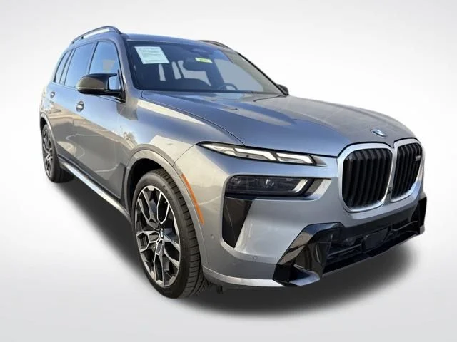 2024 BMW X7 M60i