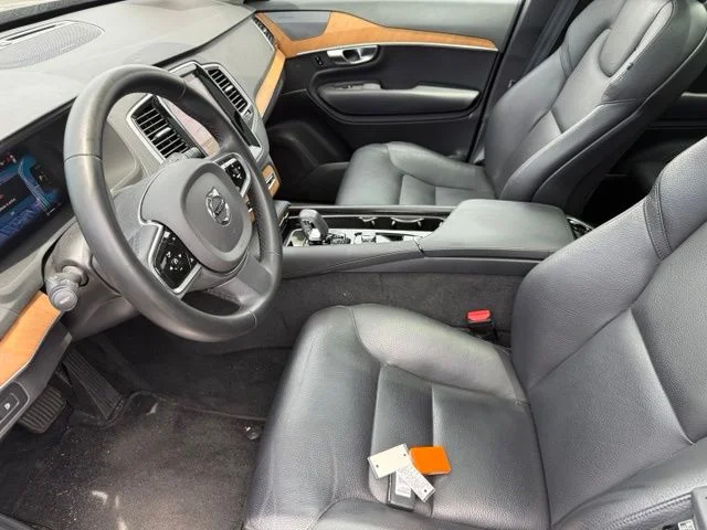 Used 2023 Platinum Grey Volvo Plus image 7