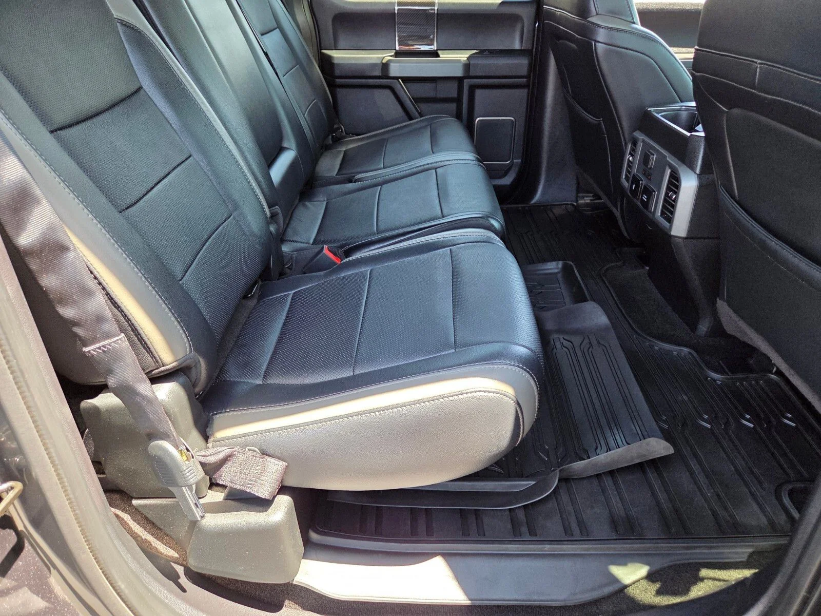Used 2018 Gray Ford Raptor image 20