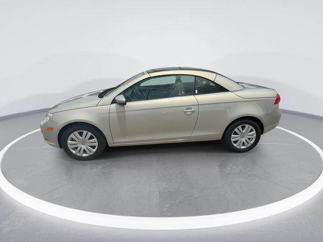 Used 2010 Beige Volkswagen Komfort Edition image 5