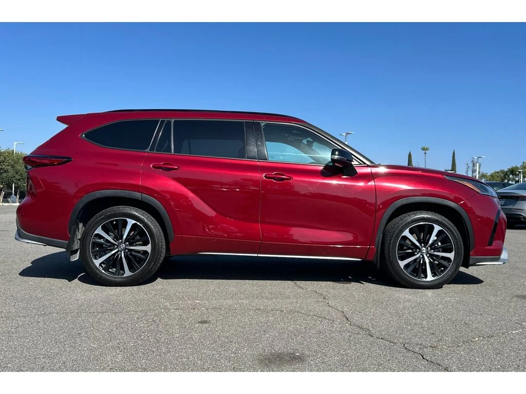 Used 2021 Ruby Flare Pearl Toyota XSE image 7