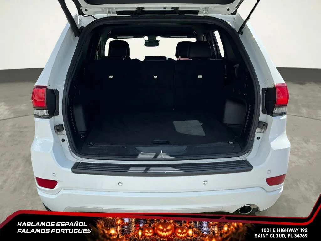 Used 2021 White Jeep Laredo X 4x2 image 13